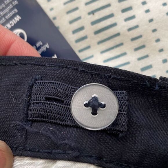 NWT! Izod Navy Blue Flat Front Shorts Size 7 - Picture 5 of 8